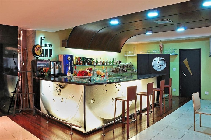 Imagen del bar/restaurante del Hotel Stream Palace. Foto 5