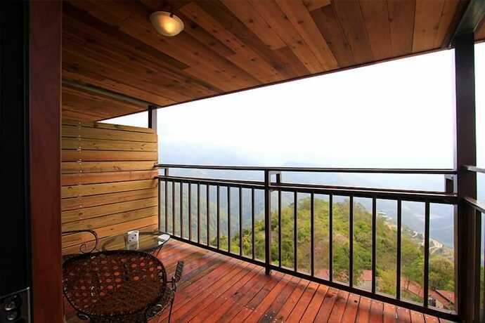 Imagen general del Hotel Stream Yurt Campground. Foto 3