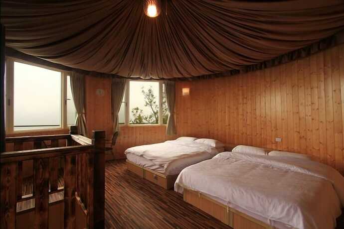 Imagen general del Hotel Stream Yurt Campground. Foto 7