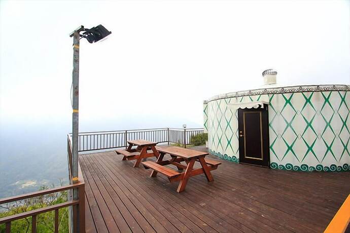 Imagen de la habitación del Hotel Stream Yurt Campground. Foto 20