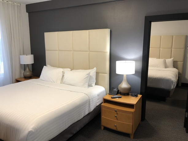 Imagen de la habitación del Hotel Streamline. Foto 10