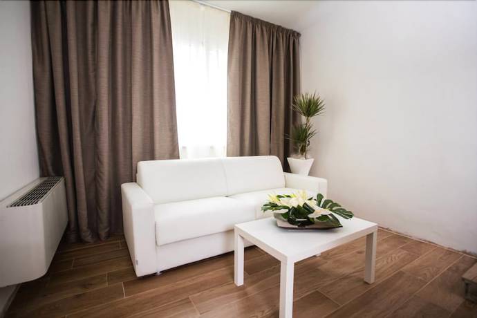 Imagen de la habitación del Hotel Street Comacchio. Foto 11