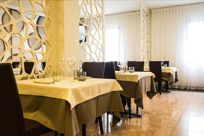 Imagen del bar/restaurante del Hotel Street Comacchio. Foto 4