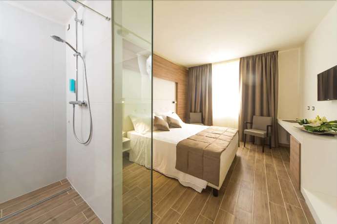 Imagen de la habitación del Hotel Street Comacchio. Foto 13