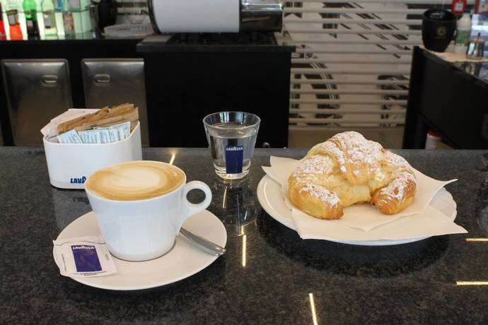 Imagen del bar/restaurante del Hotel Street Comacchio. Foto 6