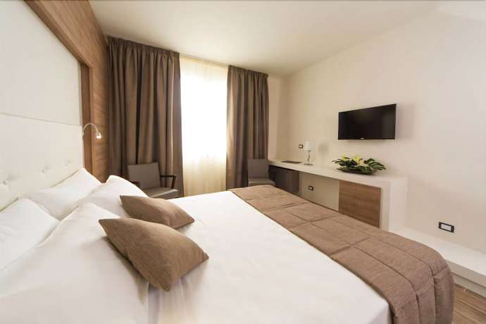 Imagen de la habitación del Hotel Street Comacchio. Foto 15