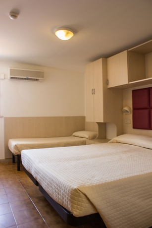 Imagen de la habitación del Hotel Stresa. Foto 14