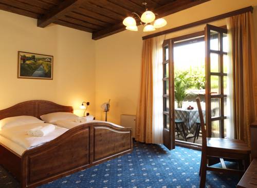 Imagen de la habitación del Hotel Strk. Foto 2