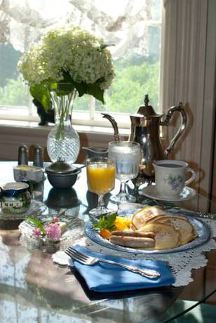 Imagen de la habitación del Hotel Strong House Inn. Foto 15