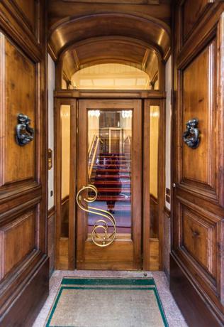 Imagen de los exteriores del Hotel Strozzi Palace. Foto 13