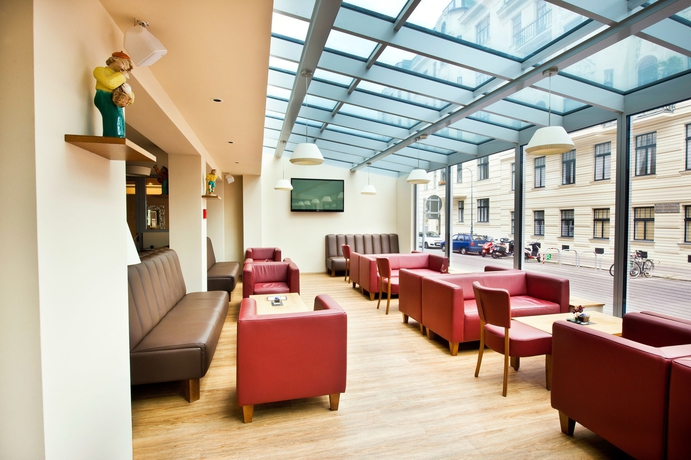 Imagen del bar/restaurante del Hotel Strudlhof. Foto 5