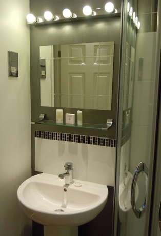 Imagen de la habitación del Hotel Stuart House. Foto 8