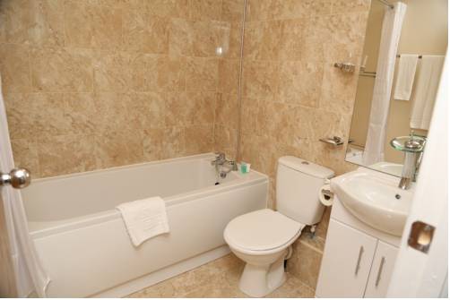 Imagen de la habitación del Hotel Stuart, Luton. Foto 8