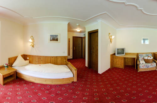 Imagen de la habitación del Hotel Stubaierhof. Foto 11