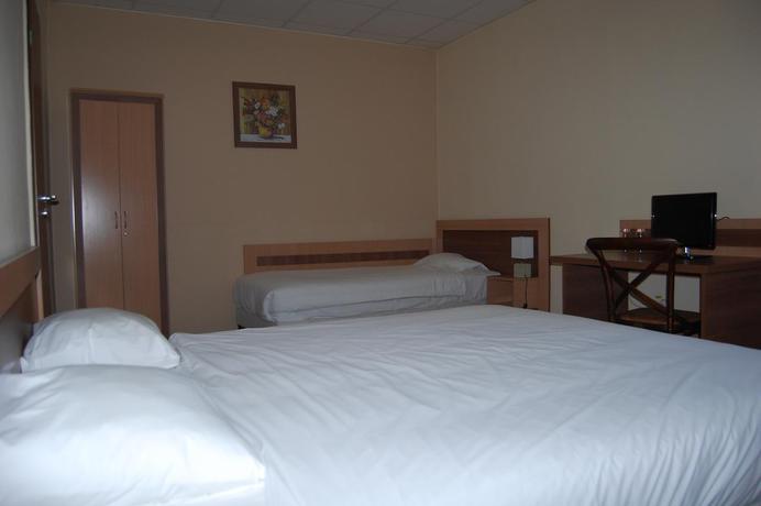 Imagen general del Hotel Student, Bucarest. Foto 2