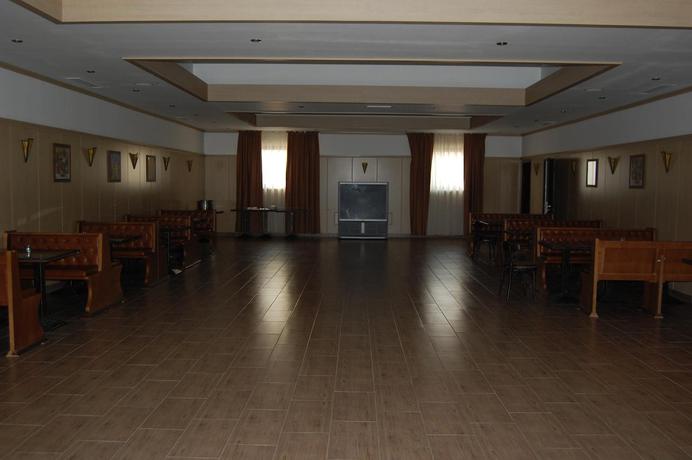 Imagen general del Hotel Student, Bucarest. Foto 12