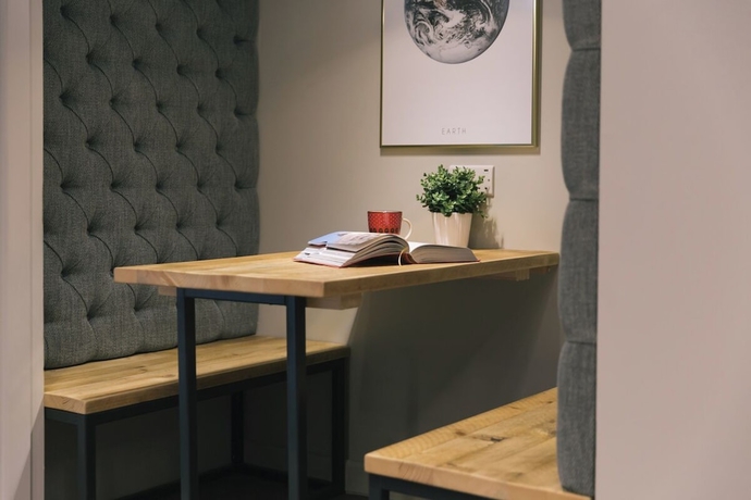 Imagen de los interiores del Hotel Student Only Bath Street. Foto 8