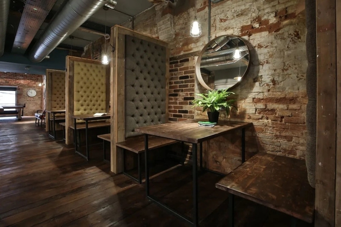 Imagen de los interiores del Hotel Student Only The Emporium. Foto 14