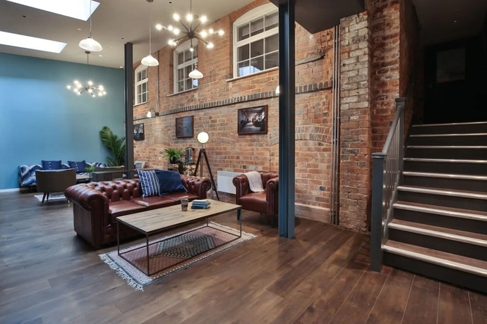Imagen de los interiores del Hotel Student Only The Emporium. Foto 15