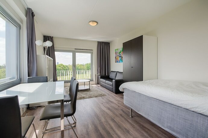 Imagen de la habitación del Hotel StudentStay. Foto 17