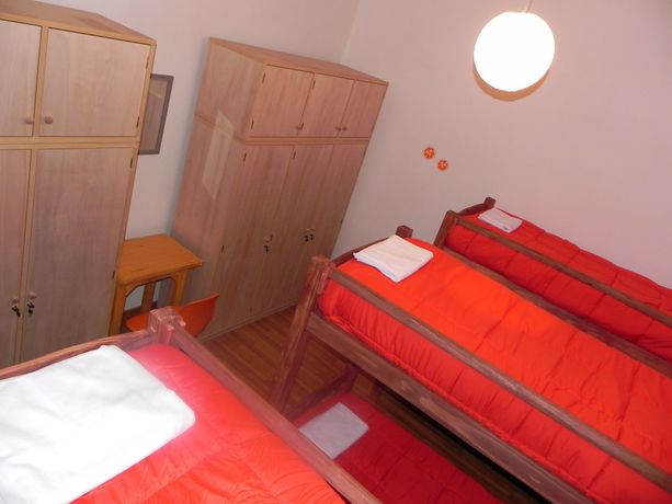 Imagen de la habitación del Hotel Students Hostel. Foto 4