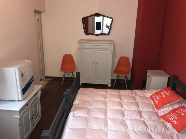 Imagen de la habitación del Hotel Students Hostel. Foto 9