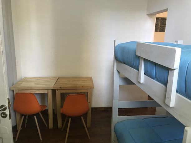 Imagen de la habitación del Hotel Students Hostel. Foto 13