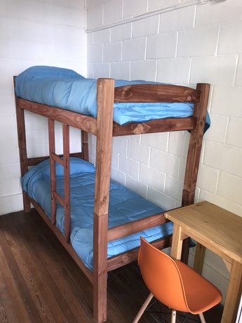 Imagen de la habitación del Hotel Students Hostel. Foto 15