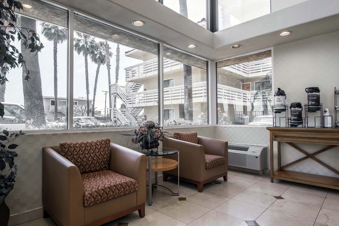 Imagen de los interiores del Hotel Studio 6 Anaheim, Ca. Foto 13