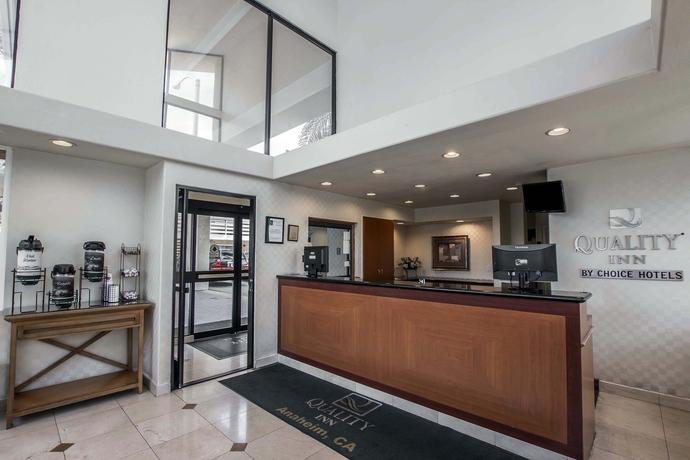 Imagen de los interiores del Hotel Studio 6 Anaheim, Ca. Foto 14