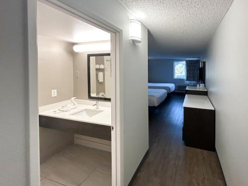 Imagen general del Hotel Studio 6 Carson, CA. Foto 12