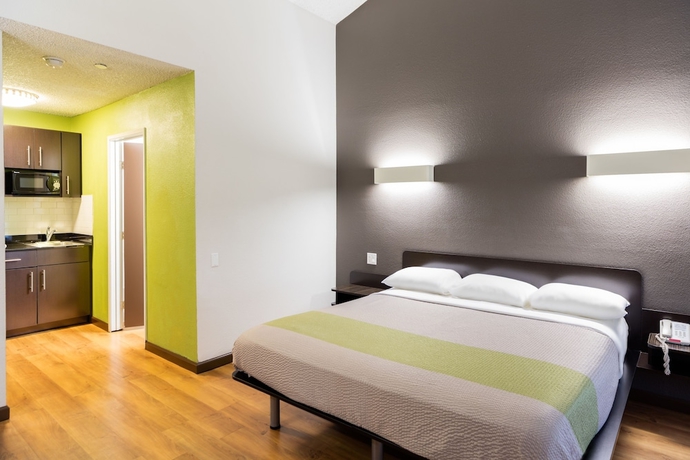 Imagen de la habitación del Hotel Studio 6 Cypress, CA. Foto 6