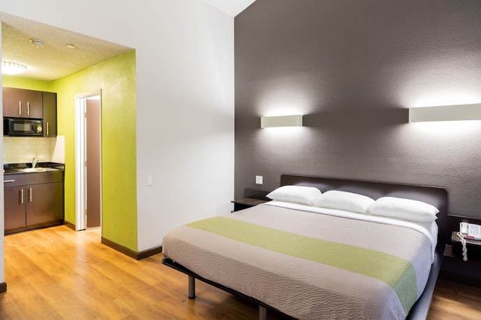 Imagen de la habitación del Hotel Studio 6 Cypress, CA. Foto 14