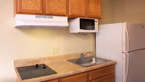 Imagen de la habitación del Hotel Studio 6 Extended Stay Oklahoma City NormanOK. Foto 5