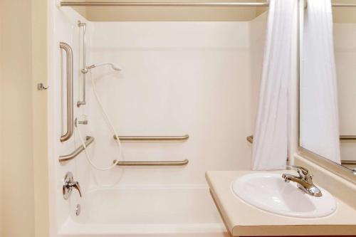 Imagen general del Hotel Studio 6 Extended Stay Shreveport Airport LA. Foto 12