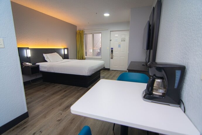 Imagen de la habitación del Hotel Studio 6 Extended Stay - West Palm Beach. Foto 15