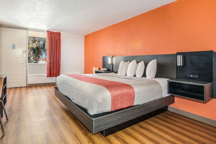 Imagen de la habitación del Hotel Studio 6 Florence , Sc. Foto 11