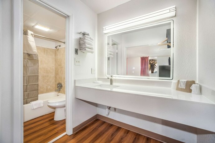 Imagen de la habitación del Hotel Studio 6 Florence , Sc. Foto 16