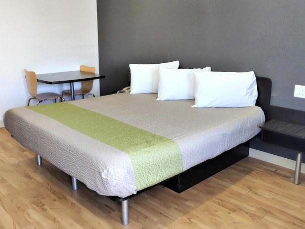 Imagen de la habitación del Hotel Studio 6 Fresno, CA - Extended Stay. Foto 2