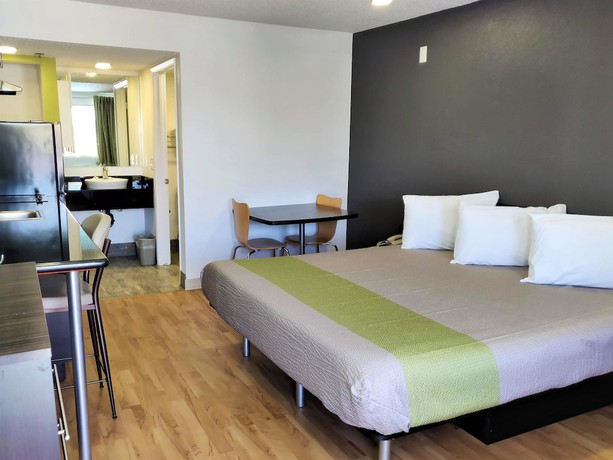 Imagen de la habitación del Hotel Studio 6 Fresno, CA - Extended Stay. Foto 8