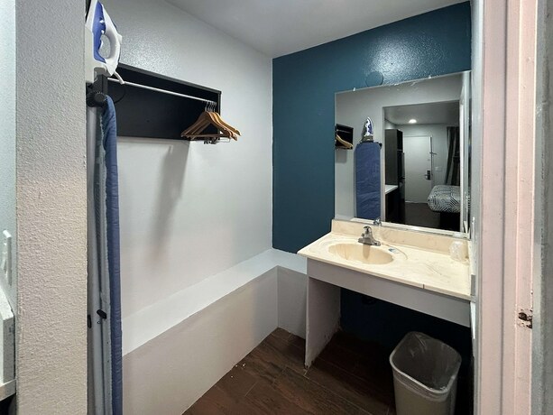 Imagen general del Hotel Studio 6 Hemet, CA. Foto 4