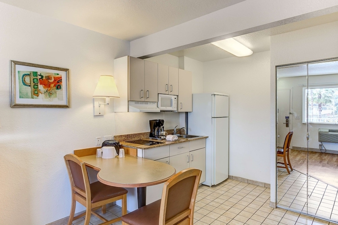 Imagen de la habitación del Hotel Studio 6 Kissimmee, FL - Orlando. Foto 8