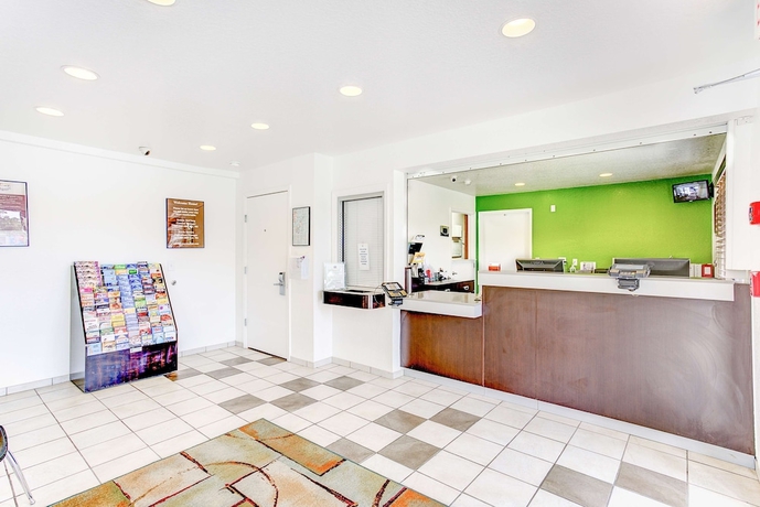 Imagen de los interiores del Hotel Studio 6 Kissimmee, FL - Orlando. Foto 18