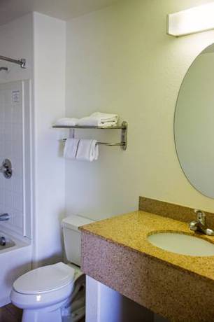 Imagen de la habitación del Hotel Studio 6 Mesa. Foto 4