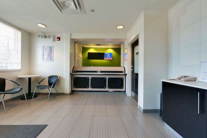 Imagen de los interiores del Hotel Studio 6 Mississauga, ON - Toronto. Foto 18