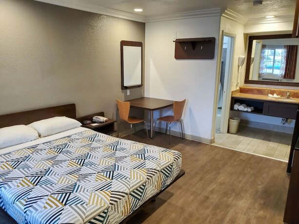 Imagen de la habitación del Hotel Studio 6 National City, Ca - Naval Base San Diego. Foto 15