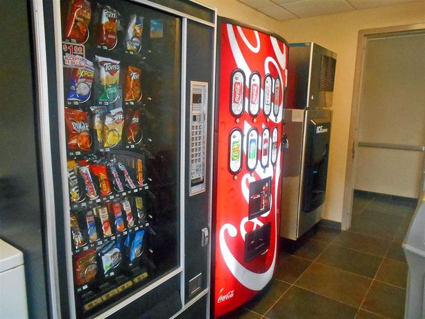 Imagen de los interiores del Hotel Studio 6 Opelika, Al - Auburn Al. Foto 6