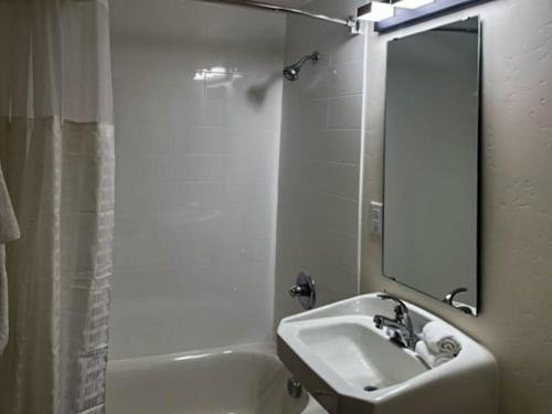Imagen de la habitación del Hotel Studio 6 Pasco, WA. Foto 9