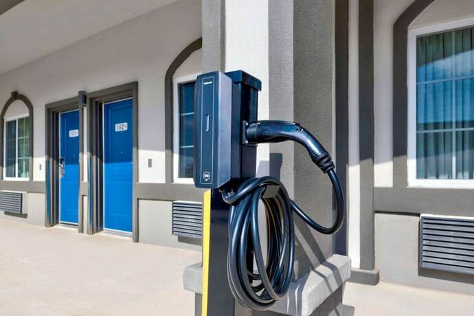 Imagen general del Hotel Studio 6 Pleasanton, TX. Foto 4