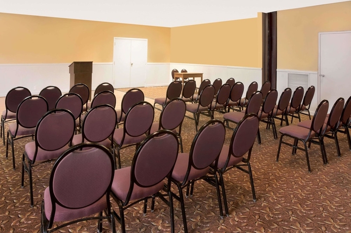 Imagen de los interiores del Hotel Studio 6 Rosenberg, Tx. Foto 15